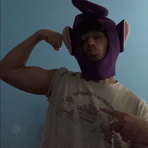 Meet your Posher, Edy